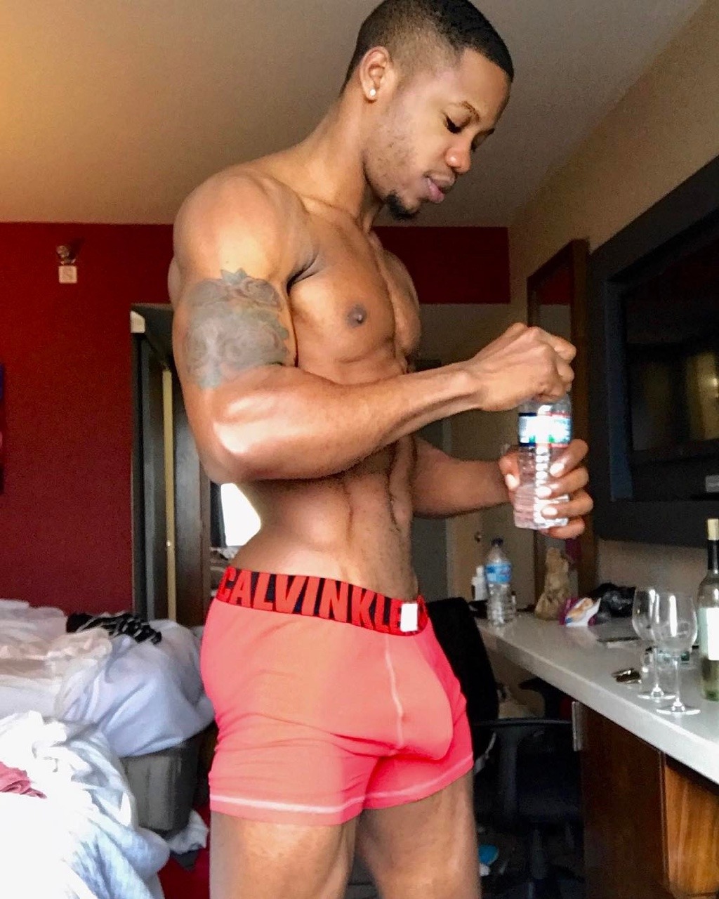 phreakygeminidgaf:  Zaddy 👅💦