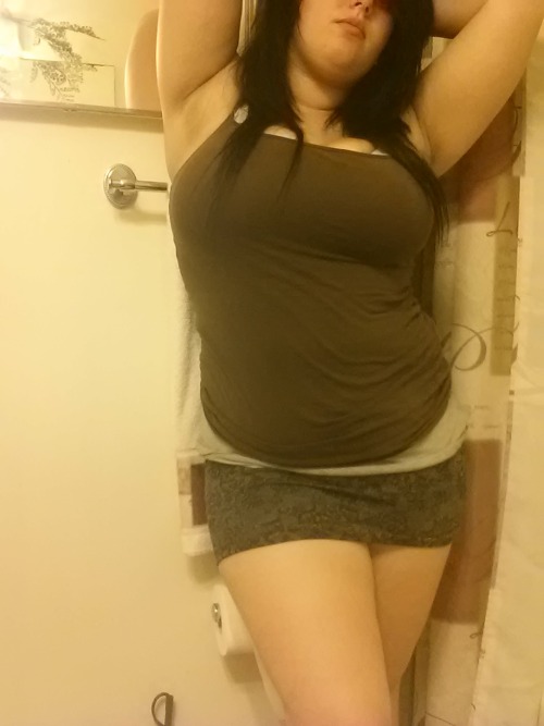 littlegeminiqueen:  My new skirt!