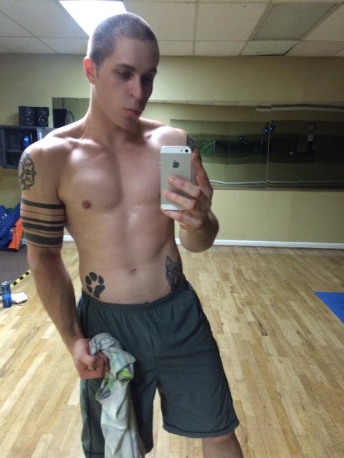 colungafrank: Ethan Stark    