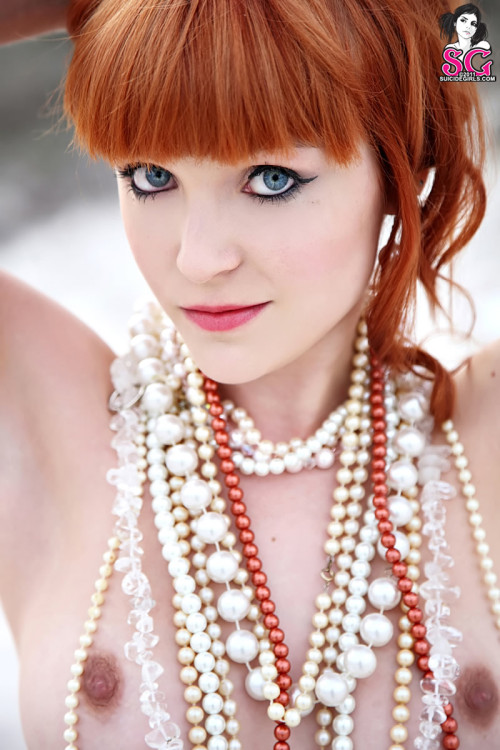 suicidegirls-southafrica:  Lunar Suicide  Photographer: Talamia For more South African SuicideGirls You love these Hopeful Suicide Girls ? help them to become “PINK” on the SG website ;) 