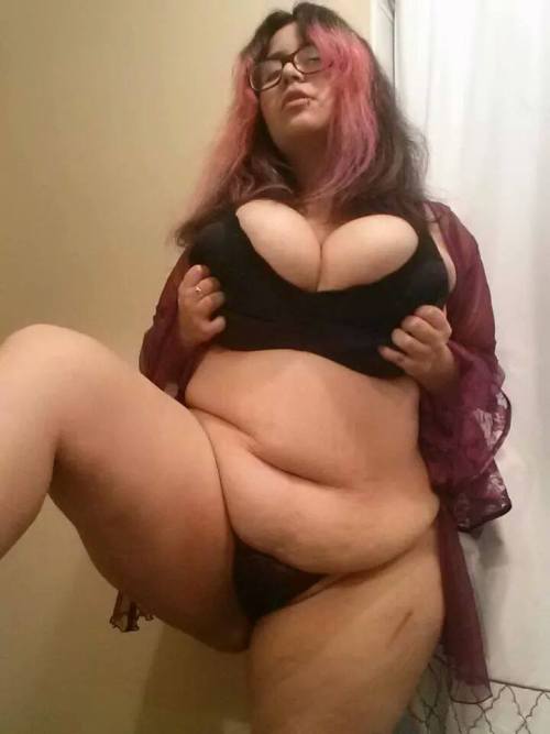bbw-lover-zone:  come and see bbws live on cam nowhttp://j.mp/bbwlivecams