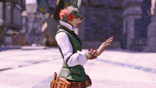 hello i got GSM to lv80 and kouneli can finally wear the postgame bartender glam of my dreams, pleas