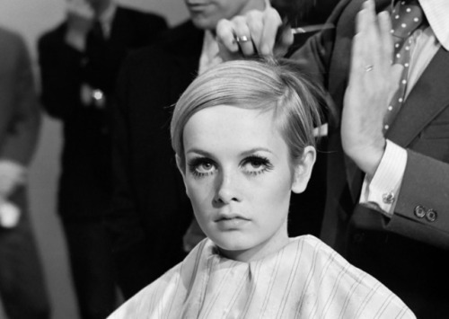 Twiggy hair styling by Leonard of London   1967