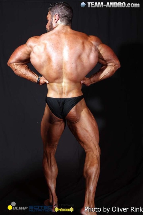 bodybuilders-are-hot:  David Hoffmann, Germany