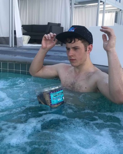 shirtlessmoviestv:Nolan Gould 