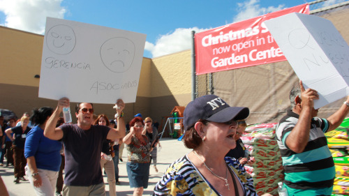 changewalmart:BREAKING! Walmart associates strike in Miami today: http://www.salon.com/2013/10/18/