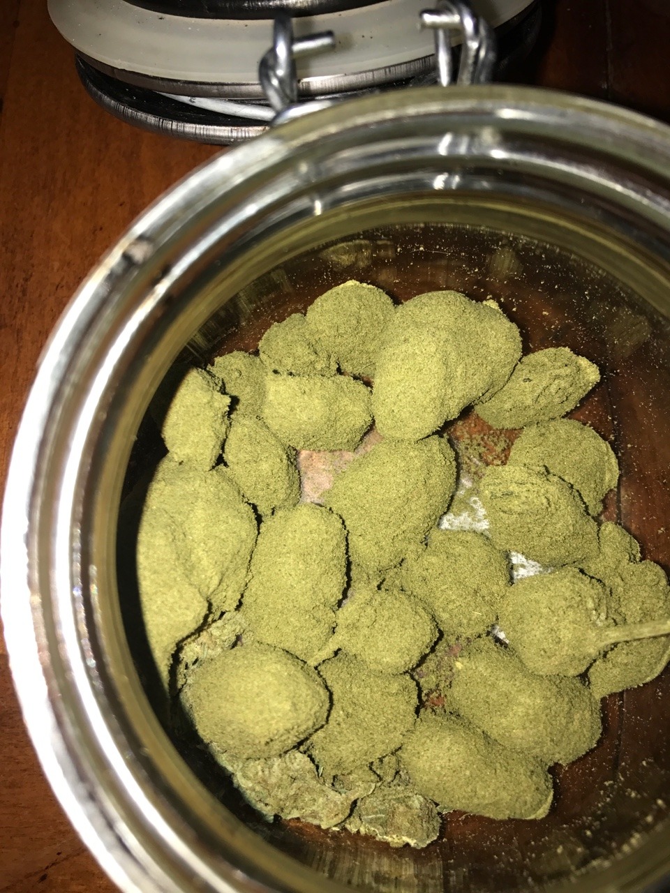 brattybbygrrl:Check out these fuckin moon rocks though. Haven’t had them since