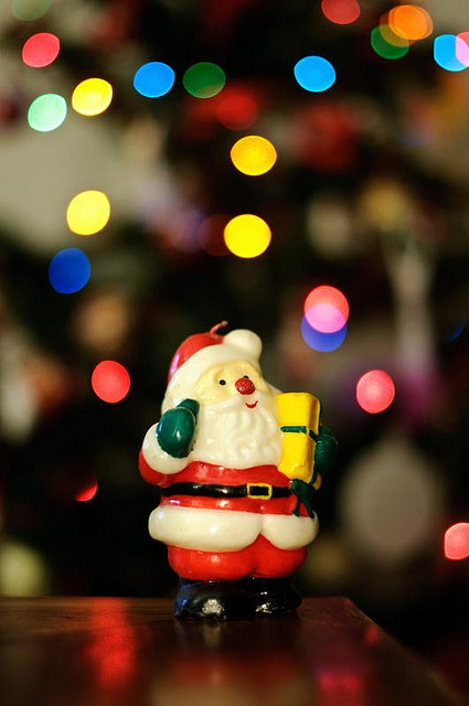 autumnnightswinterplights:   	Santa Claus Is Coming To Town! by Jose Maria Cuellar