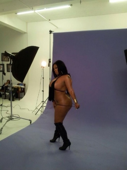 thickbeyondbelief:  Lena chase