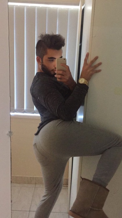 eliaes:  6 recent random selfies from my roll ✨tagged by: apimelekii tag: bromancing-the-stone, 1talian, beyoncebeytwice, tephor, cynicz, earthyamis, okaykhaled, lordbates, axintus, rlmjob, and everyone else