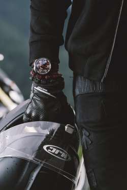 captvinvanity:  Bomberg BOLT68 Chronograph