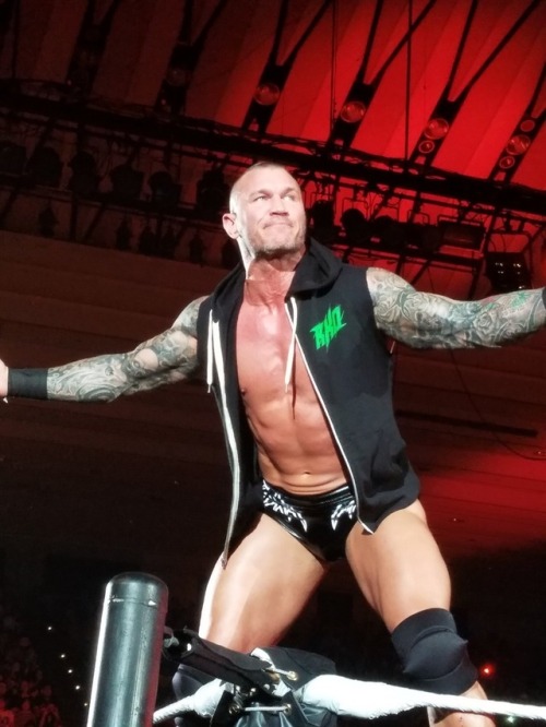 ortons-hooligans:Randy orton Wwe live 9/16/2017 osaka/ japan 🇯🇵 (1)