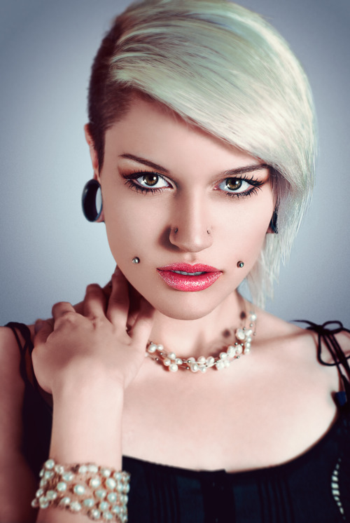 Beautifully Modified Grrrls