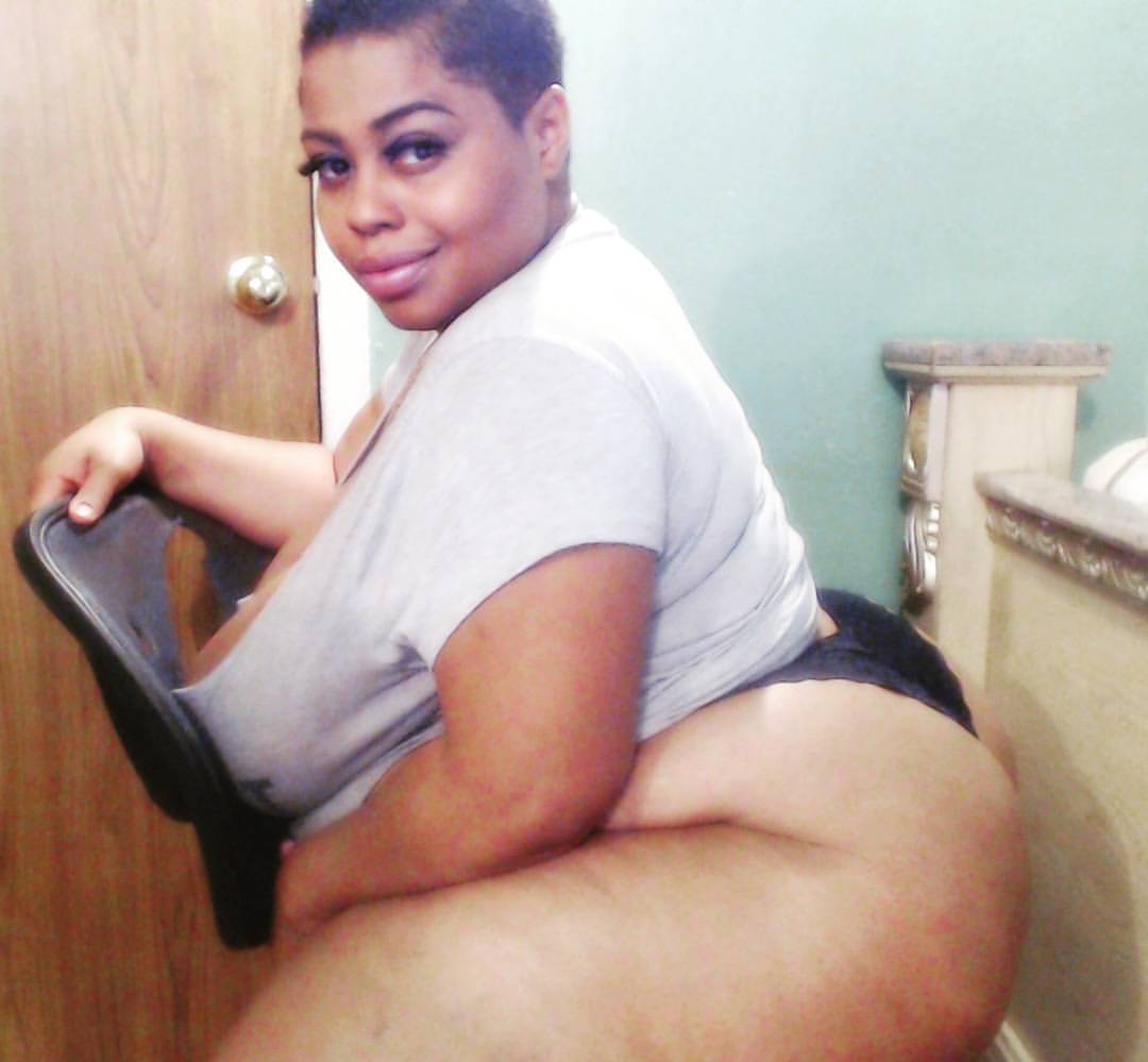 daghettogeisha:  Ok…working on something something.. figured I give yall a sample…