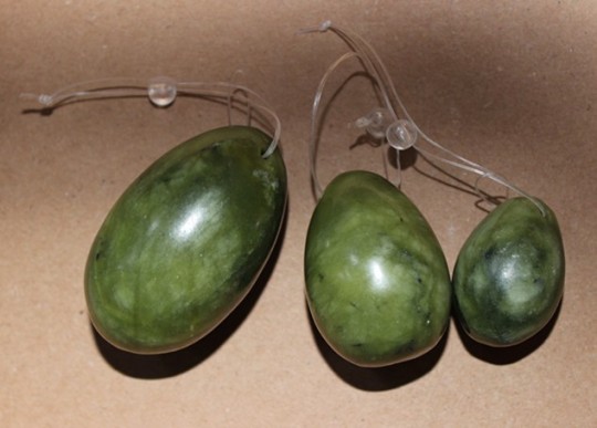 Jade Eggs and Chakrubs Sacred stones for porn pictures