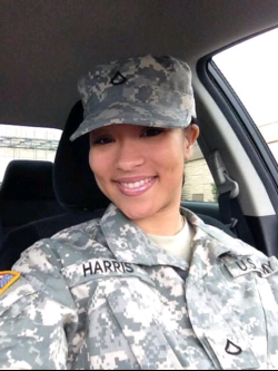 nissa457:  phattygirls:  SEXY ARMY SOLIDER!