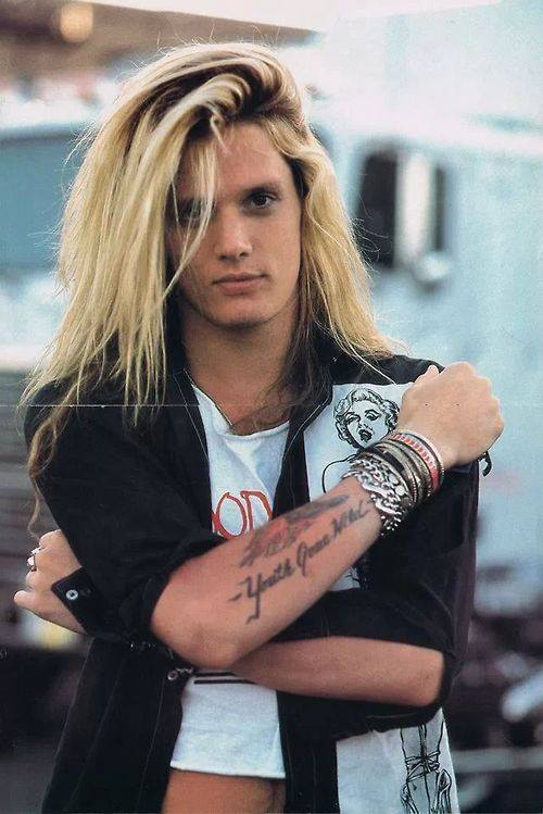 heroine-diaries:  Aw Baz, look at youuuuuuu &lt;3 