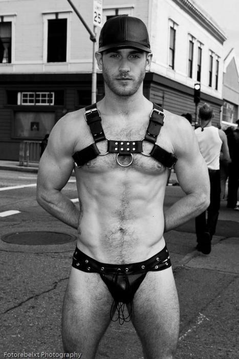 kinkyspain: #Gay #Fetish #BDSM #Leather #Bondage #GayPorn