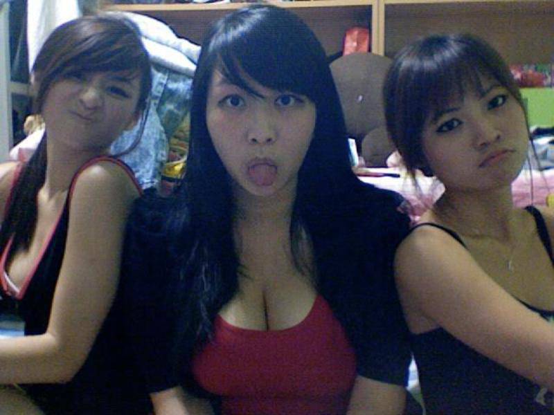 uniformsaremything:  docomo66:  lets just say, those big tits were awesome :D what