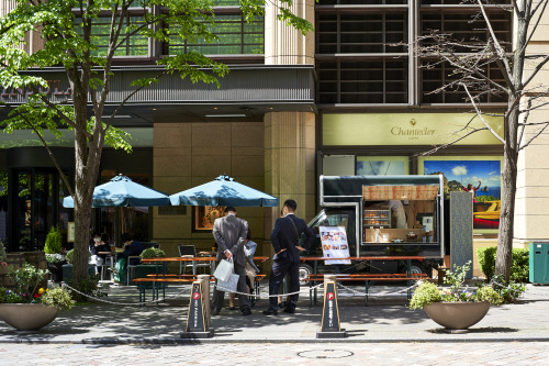 「丸の内 in the Saturday Morning」いつもは夜来るのでたまには朝に来ようと思い足を延ばして有楽町～東京界隈土曜の朝は通勤する人もまばらだし何とも清々しい、爽やかな朝洗練された、さ