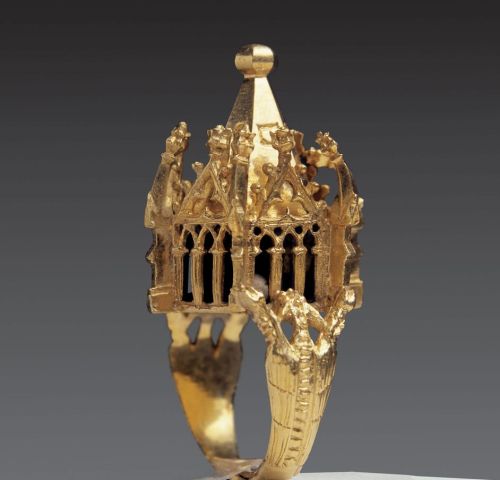 historyarchaeologyartefacts: A medieval Jewish wedding ring found among the “Erfurt Treasure&r