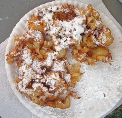 fatty-food:   	Funnel cake at the Indiana State Fair by carpingdiem  