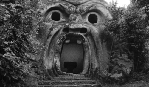 Watched The Castle of the Living Dead for the first time in a while and I so desperately want to go 