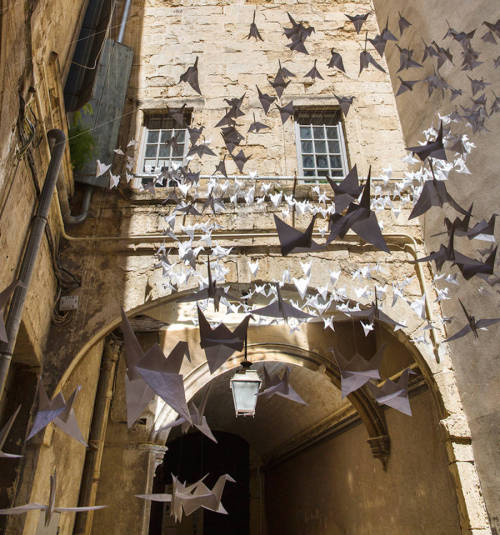 culturenlifestyle:Flock of White Origami Birds Invade French CourtyardFrench designers Maxime Derrou