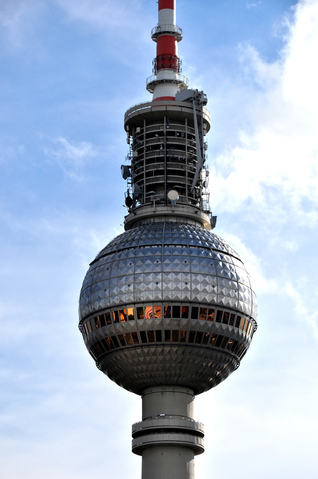 cheerio-sigi:  Berliner Fernsehturm, Berlin - Germany (by Sigi Schitter) 