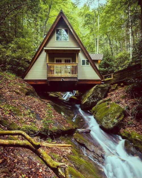 interior-design-home - house by the river