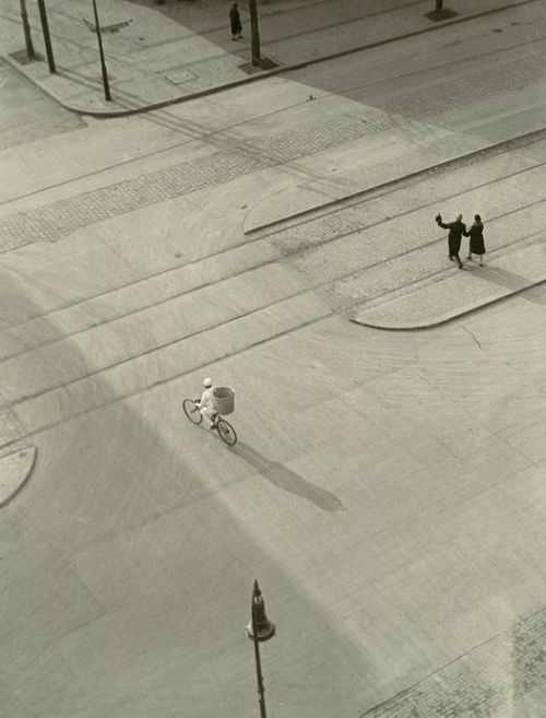 Porn photo Berlin, Germany, László Moholy-Nagy (1930)