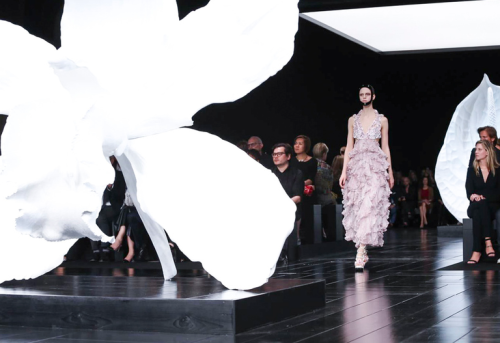 artruby:  Marc Quinn’s orchid sculptures dominated the Spring 2015 Alexander McQueen show.