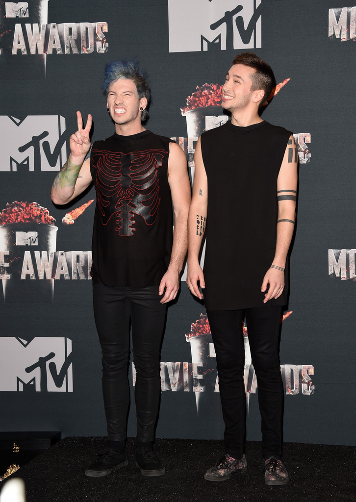 ch-ndl-r:  TWENTY ONE PILOTS - 2014 MTV Movie Awards 