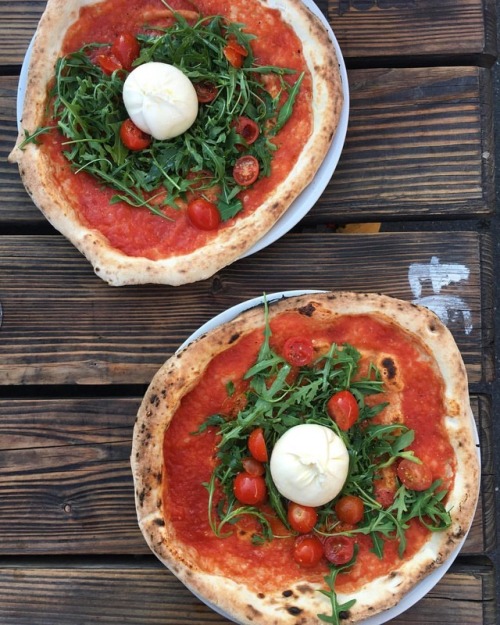 burrata pizza in copenhagen :) Follow for more food! (at mother - restaurant)