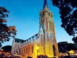 audreyh04:  Felíz día a mi hermosa ciudad, San Isidro y a todos los que viven en ella. Catedral de San Isidro - Buenos Aires, Argentina Foto de la Web 