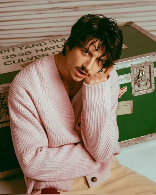 I Think I’m Pregnant Just By Looking At These. Like He’s So Sexy I Can’t Even Deal