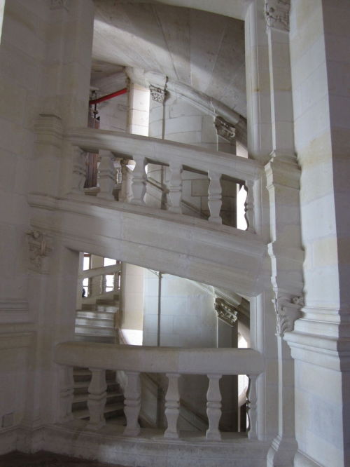 castlesandmedievals:The château also features 128 meters of façade, more than 800 sculpted columns