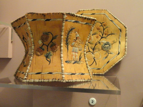 Birchbark box of the southeastern Ojibwe people.  Artist unknown; after 1865.  Now in the Peabody Mu