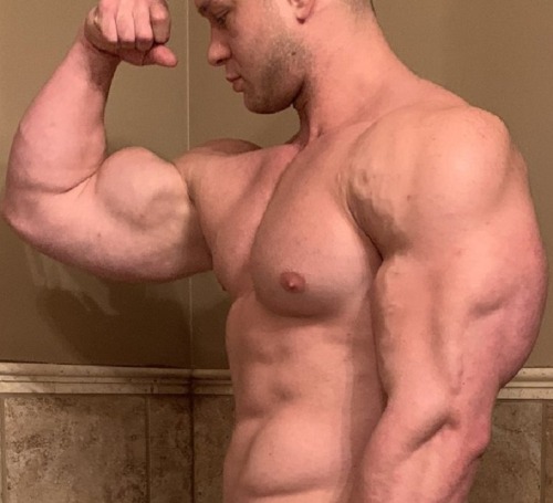 Packed Pecs