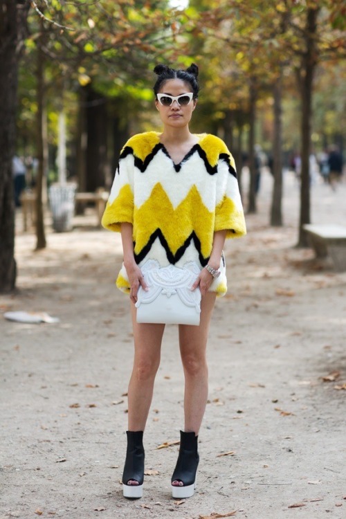 lonelystarlove:  Yellow 