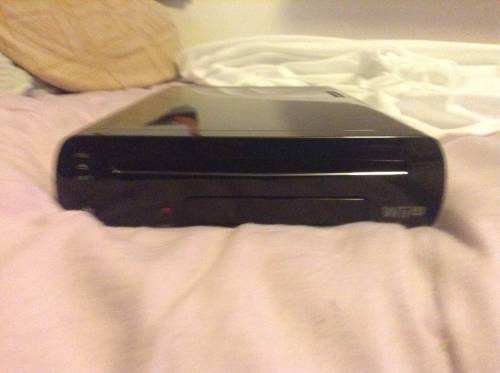chugninjon:  GIVEAWAY TIME!!!!!!!! So. I’m giving away my Wii U and a couple of games. “But Ruthie, why are you giving your Wii U away?“   Because. I can’t use it. My TV broke, so I can’t use my AV cord with my Wii U, and I don’t have