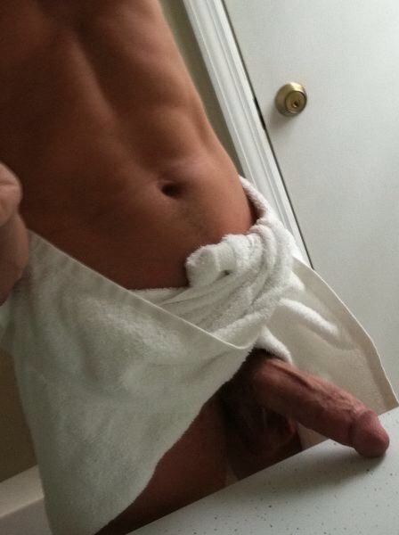 Porn Pics bulgesdicksandballsohmy:  Check out Hot Male