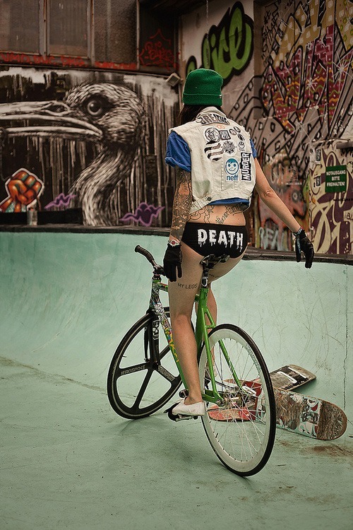 babesnbicycles:  Submit pix of you and your bike to bikesnbabes@outlook.com