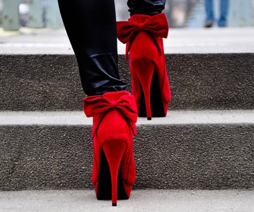 Red ribbons!.. love them!…