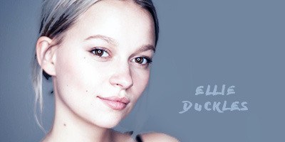Ellie Duckles  nackt