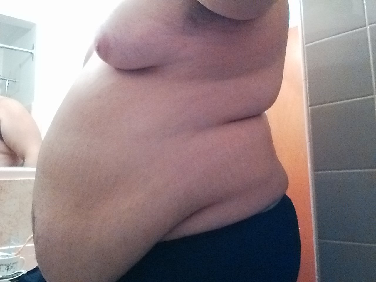 brokenbellz678:  Check out that hang :O. Feel like I’ve been rapidly gaining lately.