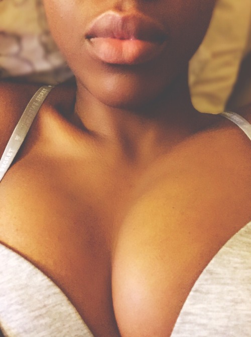 freeandimperfectthoughts:  matchl355:freeandimperfectthoughts:  Can I cover you in honey coated kisses?  You have beautiful lips Thank you 💋