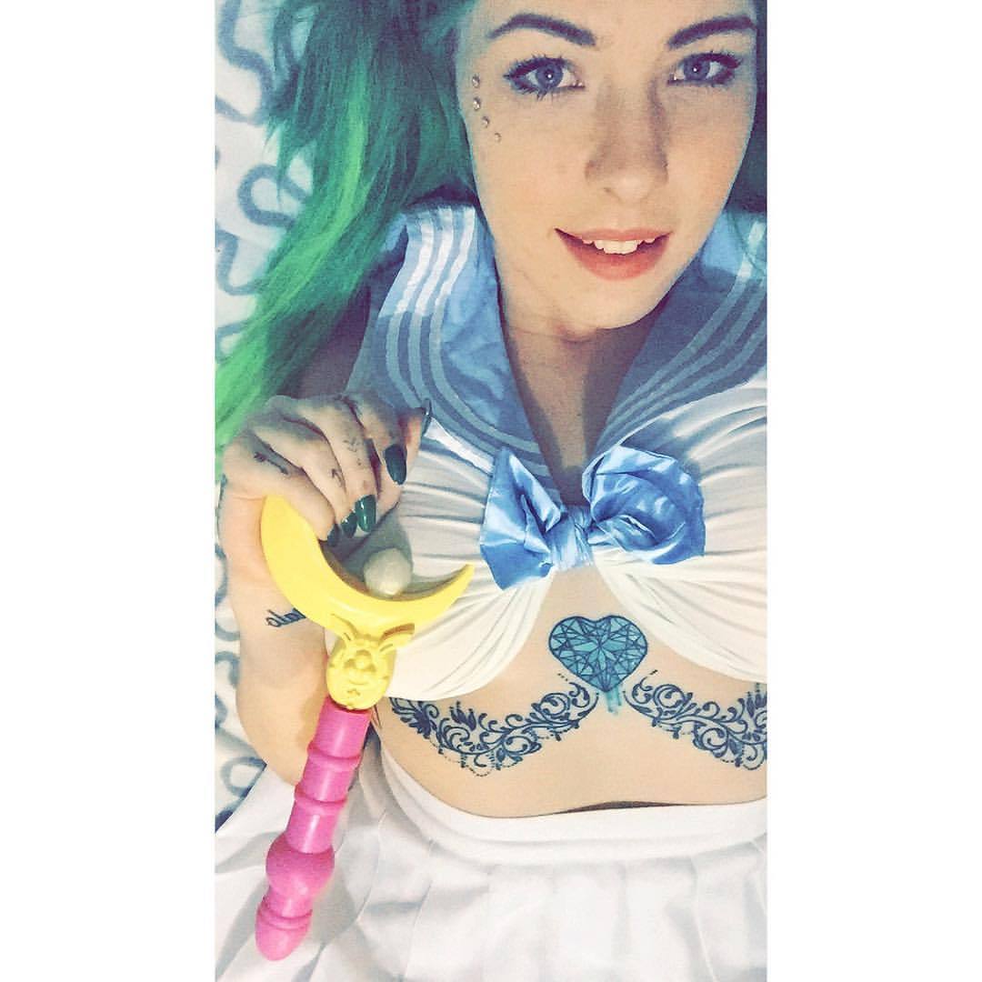 15k thanks guys! 💚💨😉✌🏻 New video soon!🌙💦   #sexysailormoon #sexysailors
