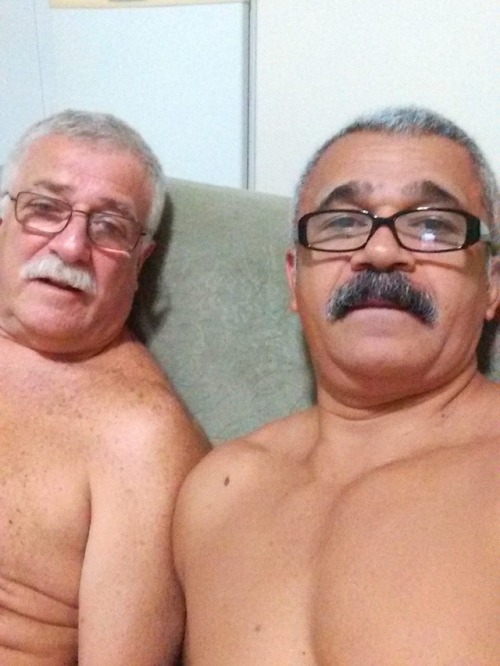 hardmale69: iraqigay21: my daddies wait me Hmmmm hot I loved this old man