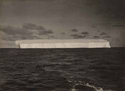 transparentoctopus: Herbert Ponting, iceberg,